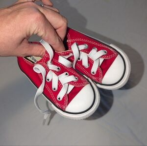 Toddler converse shoes